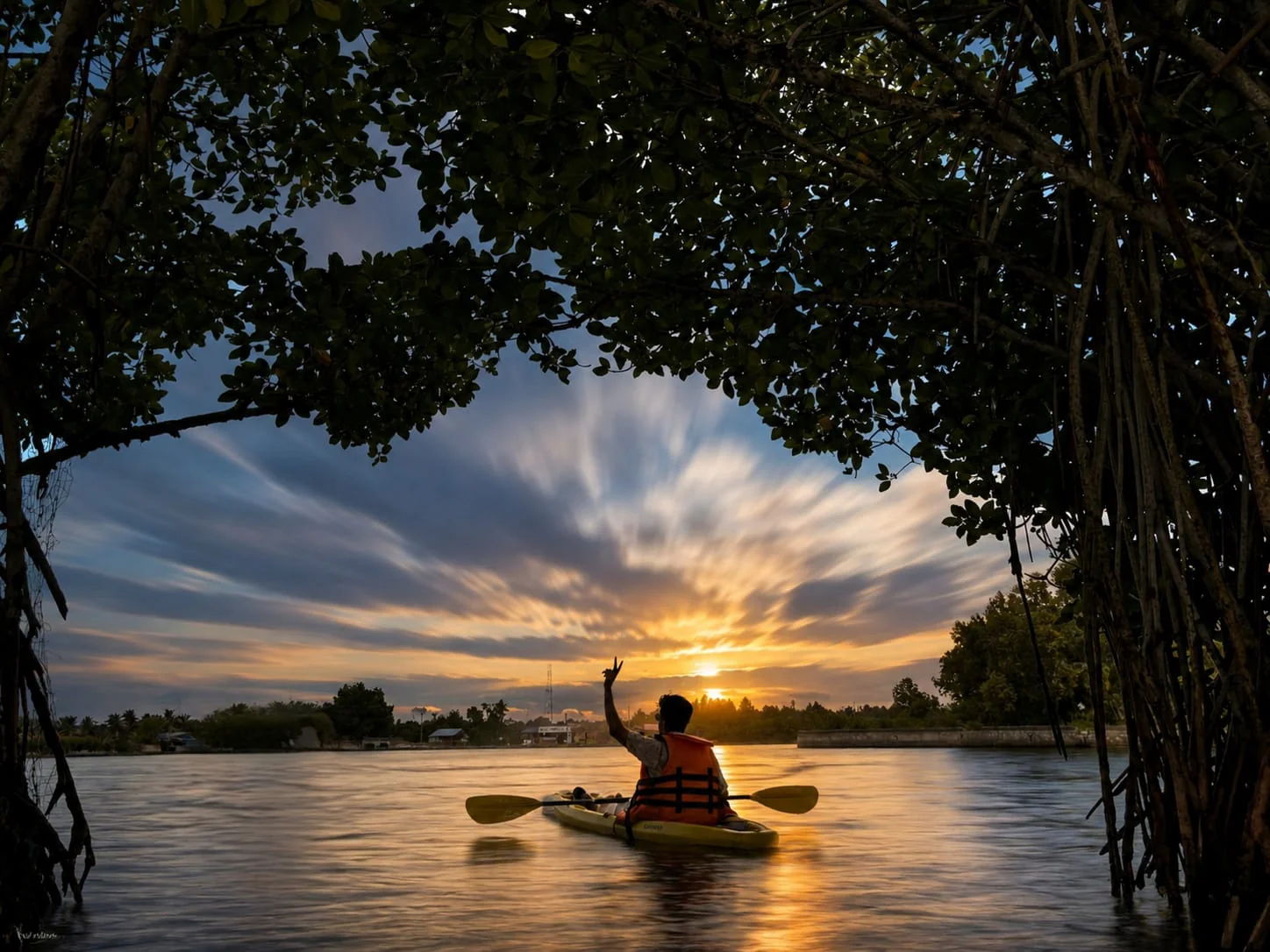 Sunrise Munroe Island kayaking tour through Ashtamudi backwaters, Kollam